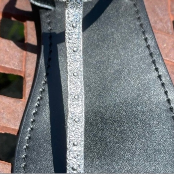 NWT Marc Fisher Studded Metallic Silver Leather Thong Ankle Strap Sandal - Picture 8 of 12